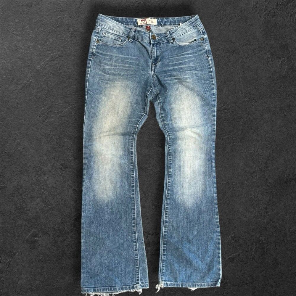 L.E.I. Ashley Low Rise Bootcut Jeans Juniors 7 Frayed Hem Distressed Y2K 2000s